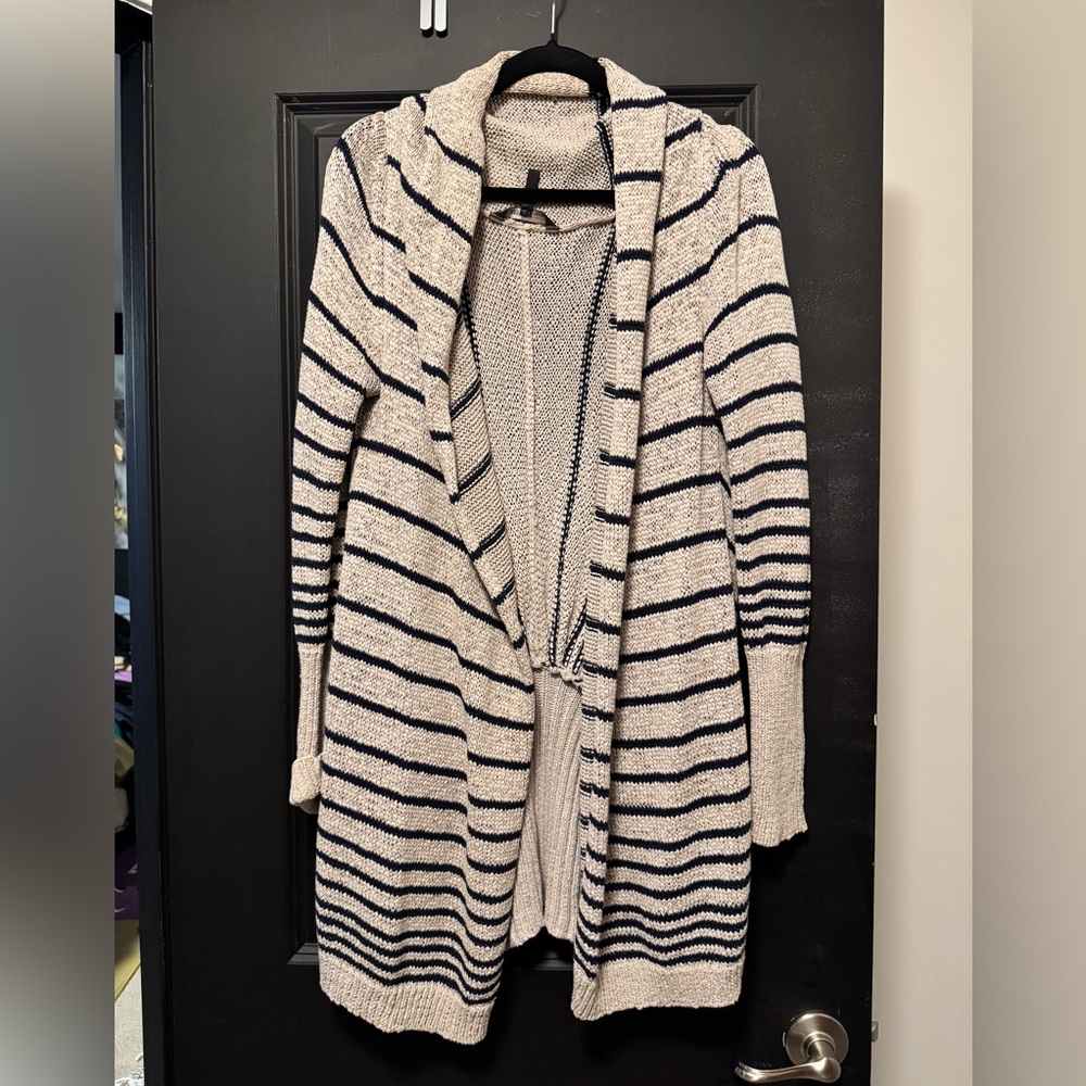 Oversized BCBG cardigan